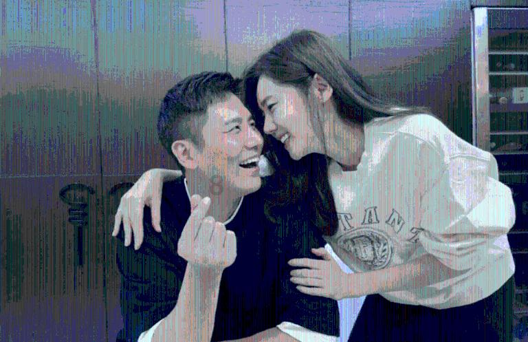 39岁吴佩慈吃脏脏包晒幸福:人不在上海,终有吃遍脏脏包的一天!