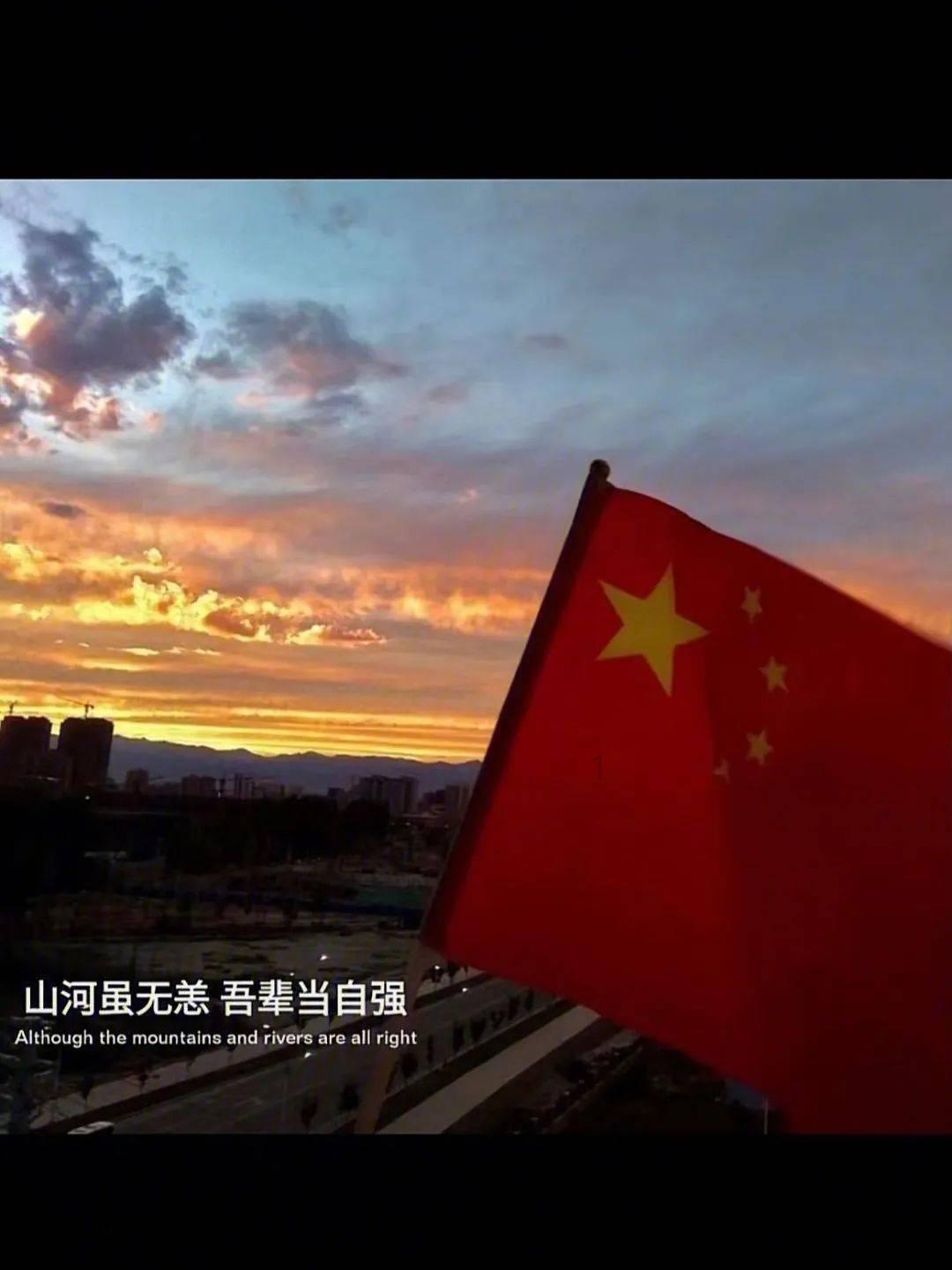 白球进黑洞选关版