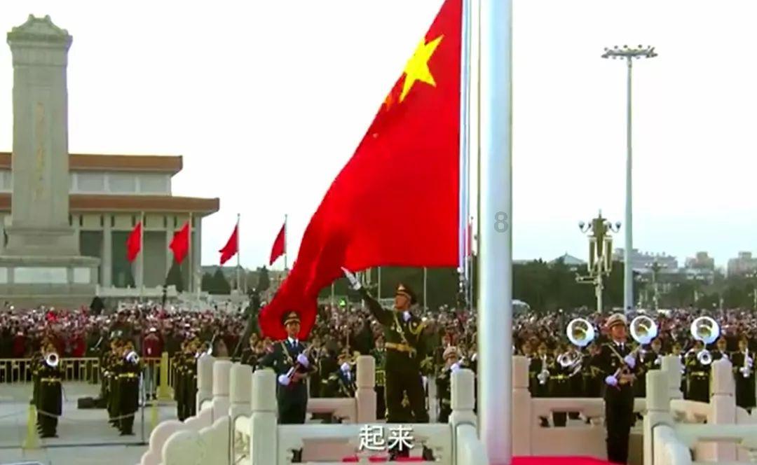 王思聪新年豪掷1万5理发!新造型曝光,网友惊呼:10元都嫌多