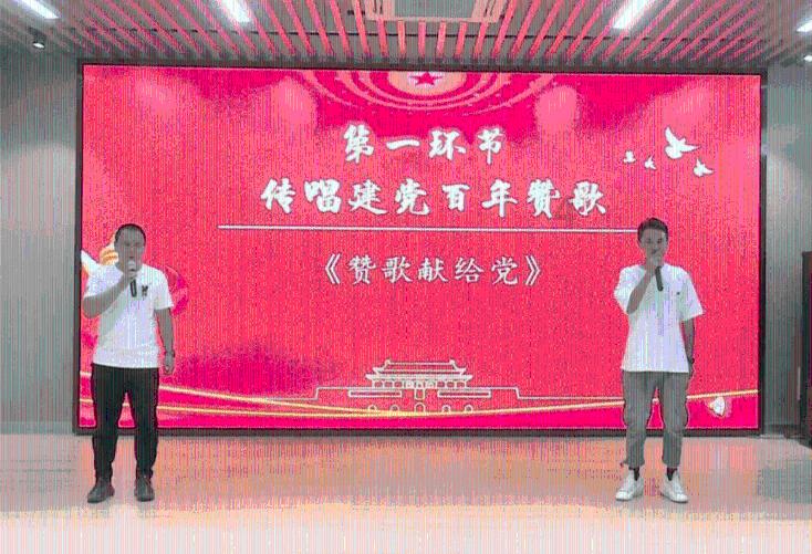 男生喜欢女生穿这种日系衣服吗？游戏画面