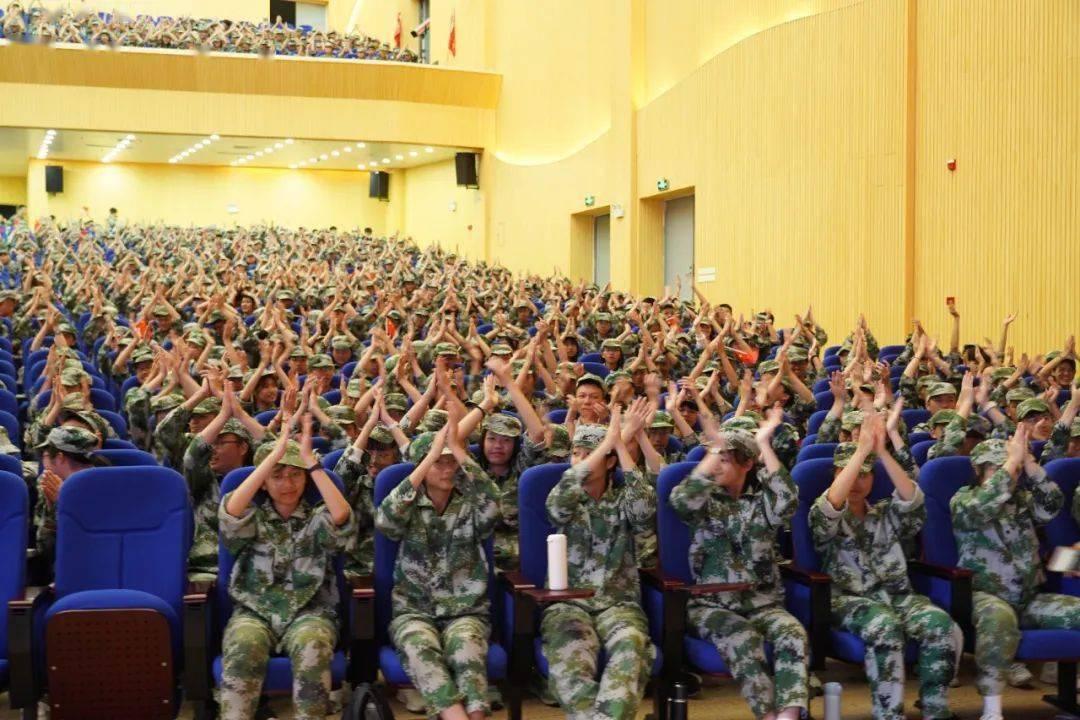 筑好鸟巢等鸟归求下联游戏画面