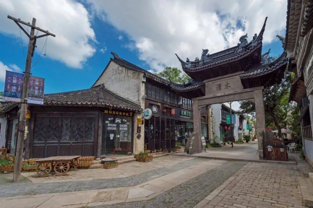 参与垃圾分类，助力环保事业